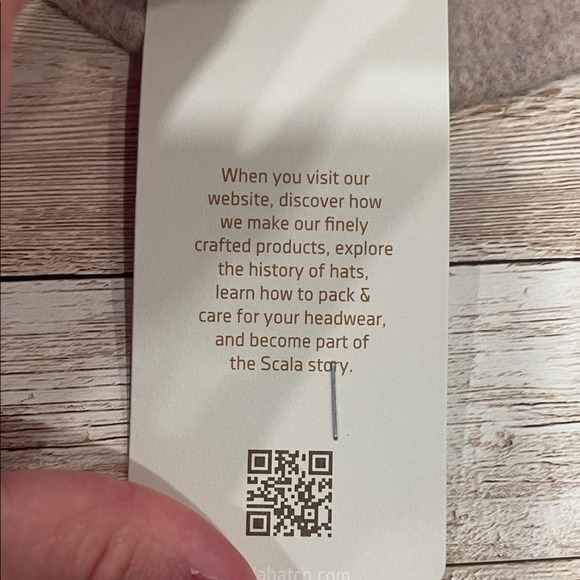 Scala Womens Taupe Wool Felt Packable Cloche Hat Floral Accent LW497 NEW - Picture 7 of 9